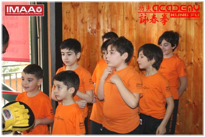 Kung Fu Bambini Academy Italia di Sifu Salvatore Mezzone Wing Tjun Ving Tsun Chun cinene artimarziali tradizionali e sport da combattimento Caserta accademia nazionale (8)